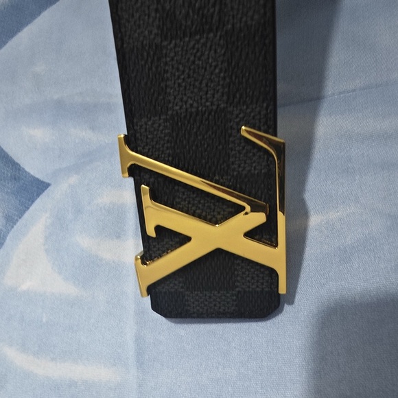 Louis Vuitton Men's Logo Belt - Picture 4 of 6